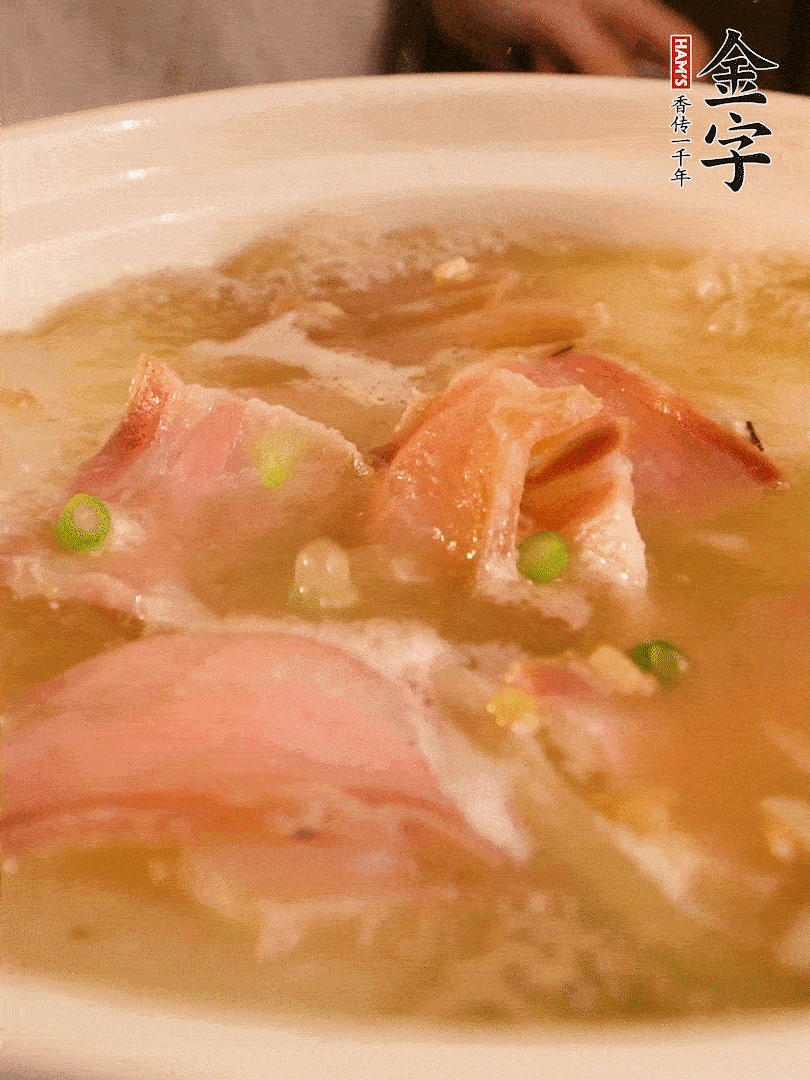 最后撒點蔥花。